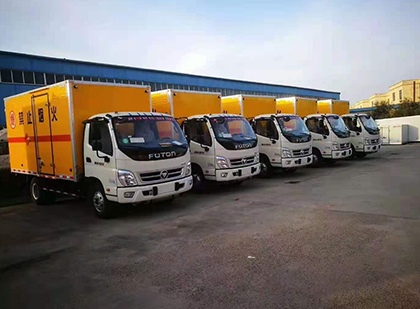打安镇爆破器材运输车